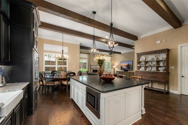 705 Strauss, Colleyville, TX 76034