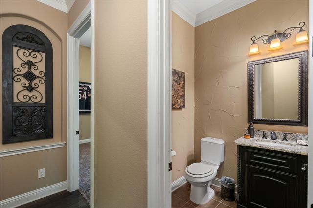 705 Strauss, Colleyville, TX 76034