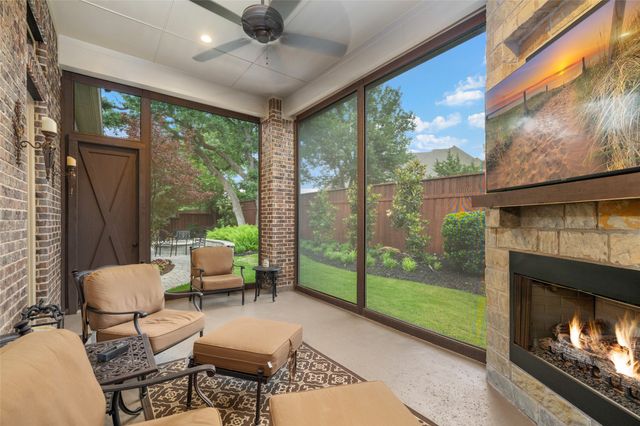 705 Strauss, Colleyville, TX 76034