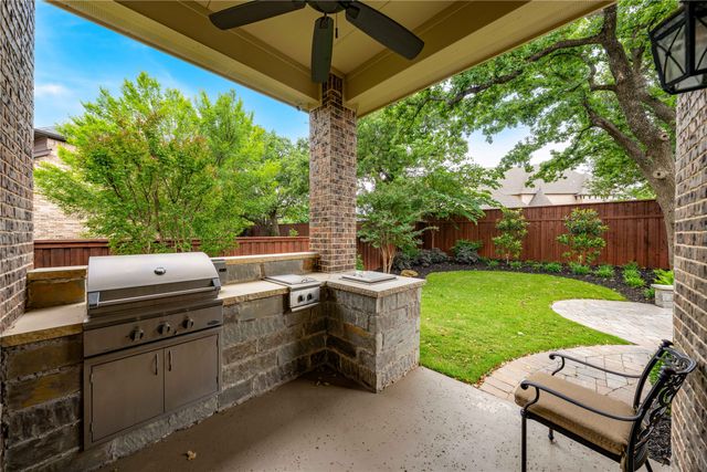 705 Strauss, Colleyville, TX 76034