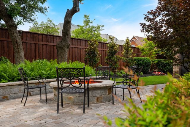 705 Strauss, Colleyville, TX 76034