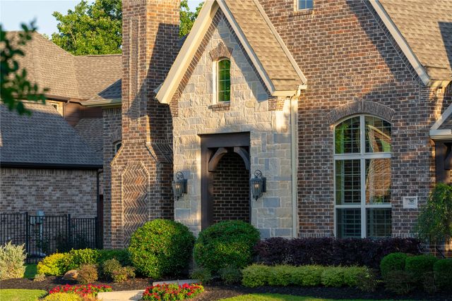 705 Strauss, Colleyville, TX 76034