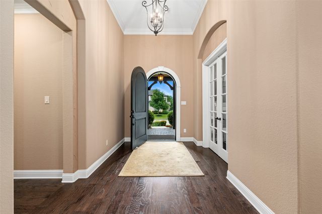 705 Strauss, Colleyville, TX 76034