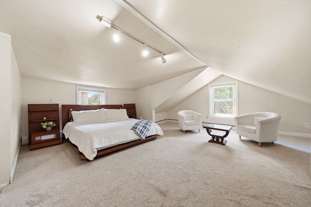 22 Cedar St, Wellesley, MA 02482