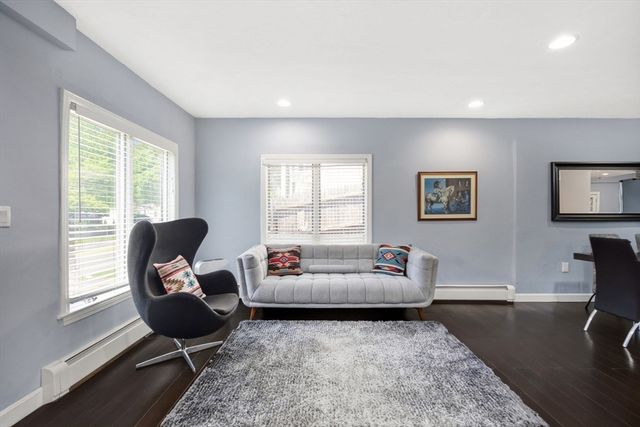 22 Cedar St, Wellesley, MA 02482
