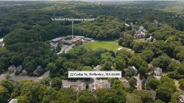 22 Cedar St, Wellesley, MA 02482