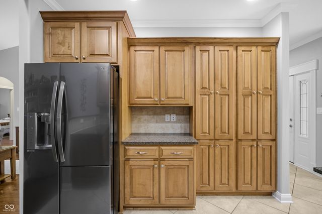 5176 Marco Drive, Columbus, IN 47203