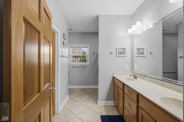 5176 Marco Drive, Columbus, IN 47203