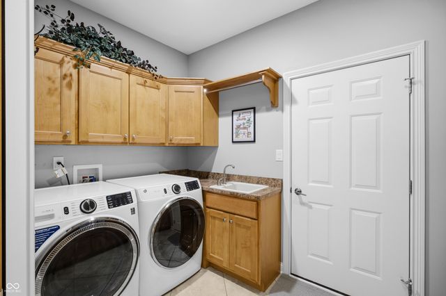 5176 Marco Drive, Columbus, IN 47203