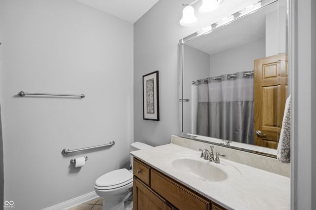 5176 Marco Drive, Columbus, IN 47203