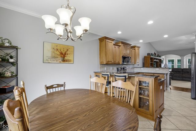 5176 Marco Drive, Columbus, IN 47203