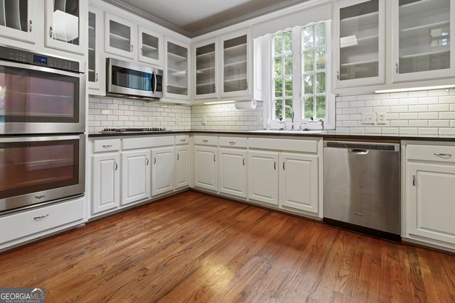 1593 Walkway Court SW, Lilburn, GA 30047