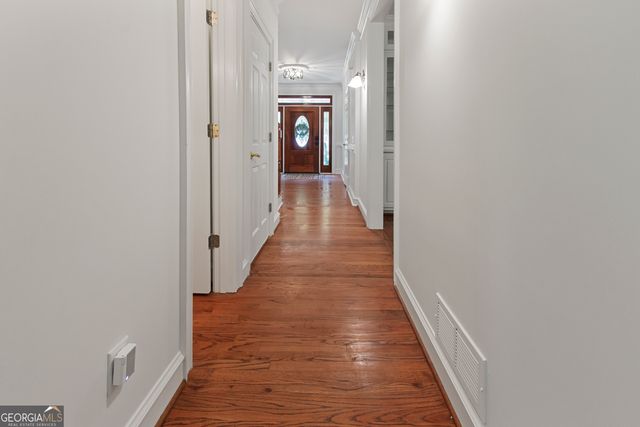 1593 Walkway Court SW, Lilburn, GA 30047