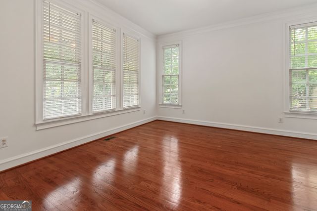 1593 Walkway Court SW, Lilburn, GA 30047