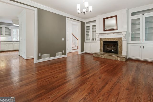 1593 Walkway Court SW, Lilburn, GA 30047