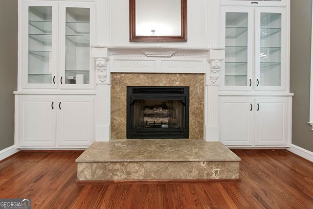 1593 Walkway Court SW, Lilburn, GA 30047