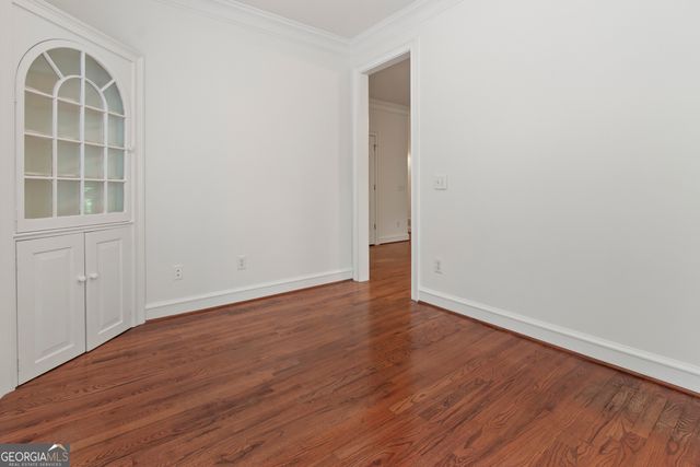 1593 Walkway Court SW, Lilburn, GA 30047
