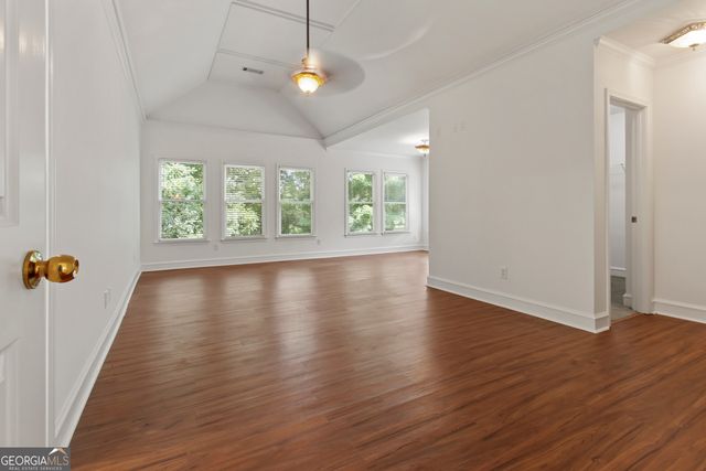 1593 Walkway Court SW, Lilburn, GA 30047
