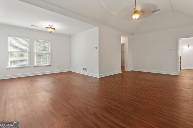 1593 Walkway Court SW, Lilburn, GA 30047