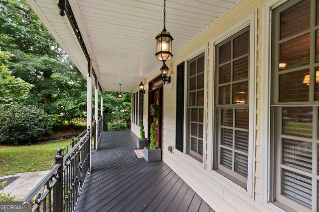 1593 Walkway Court SW, Lilburn, GA 30047