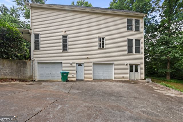 1593 Walkway Court SW, Lilburn, GA 30047