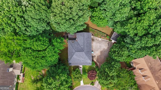 1593 Walkway Court SW, Lilburn, GA 30047