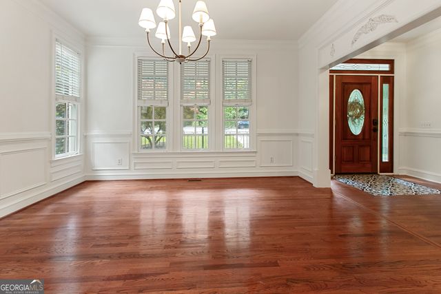 1593 Walkway Court SW, Lilburn, GA 30047