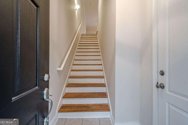 1949 Sterling Oaks Circle NE 13, Atlanta, GA 30319