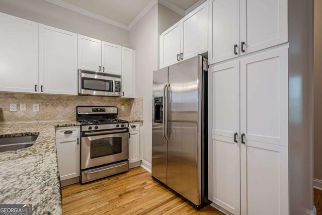 1949 Sterling Oaks Circle NE 13, Atlanta, GA 30319