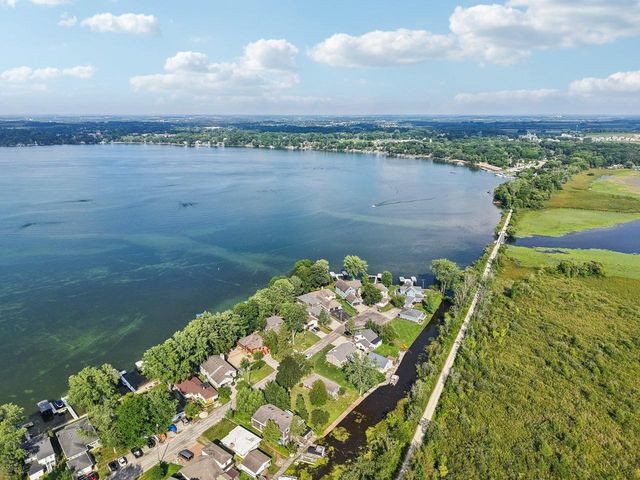 W8135 Elm Point Road, Lake Mills, WI 53551