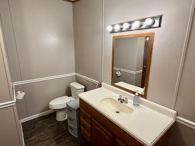 102 Backwoods Dr, Hohenwald, TN 38462
