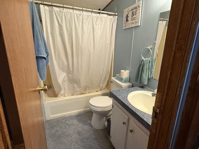 102 Backwoods Dr, Hohenwald, TN 38462