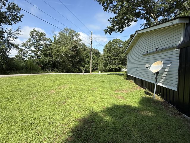 102 Backwoods Dr, Hohenwald, TN 38462