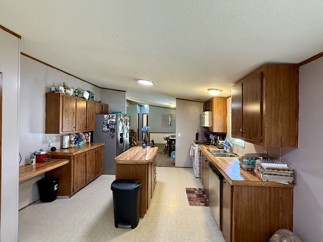 102 Backwoods Dr, Hohenwald, TN 38462