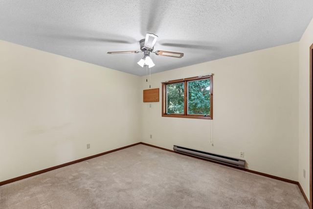 6601 Buckley Circle 105, Inver Grove Heights, MN 55076