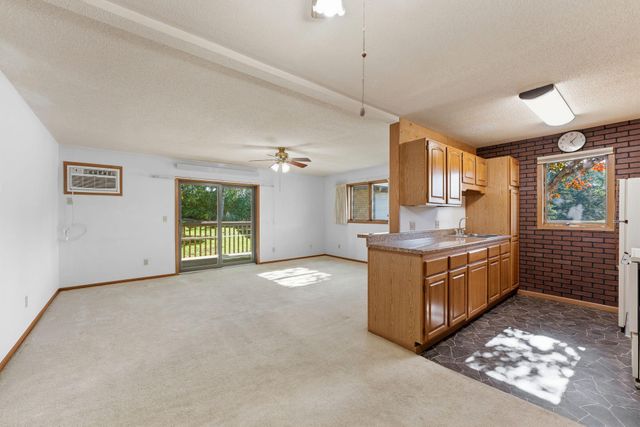 6601 Buckley Circle 105, Inver Grove Heights, MN 55076
