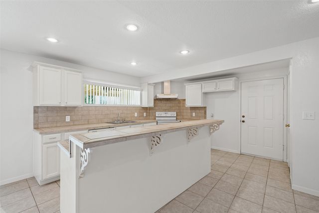 4102 Apache Trail Court, Granbury, TX 76048