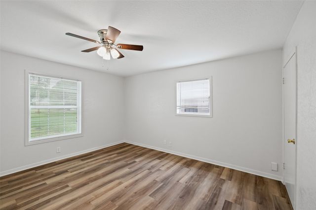 4102 Apache Trail Court, Granbury, TX 76048