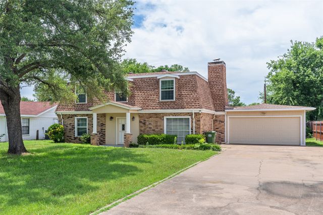 4102 Apache Trail Court, Granbury, TX 76048