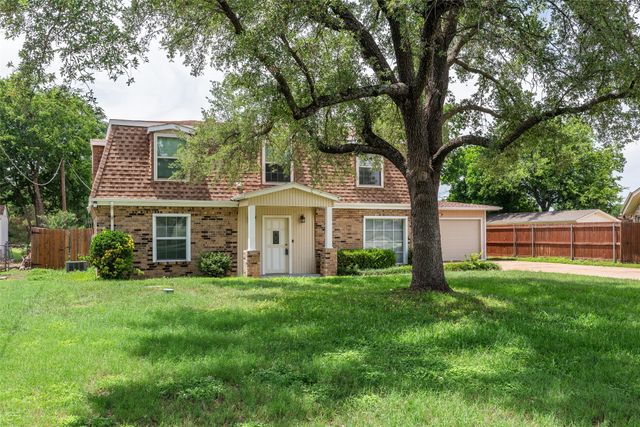 4102 Apache Trail Court, Granbury, TX 76048