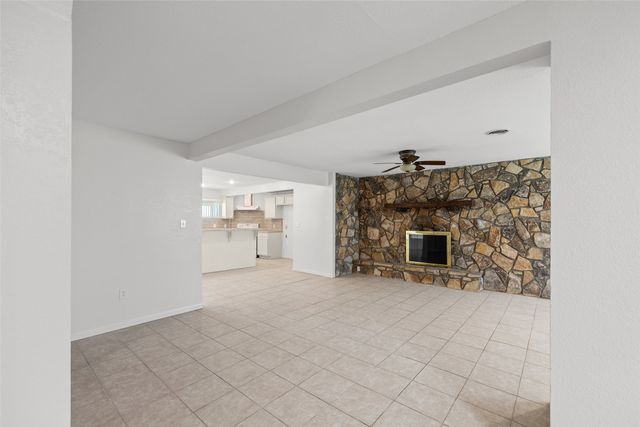 4102 Apache Trail Court, Granbury, TX 76048
