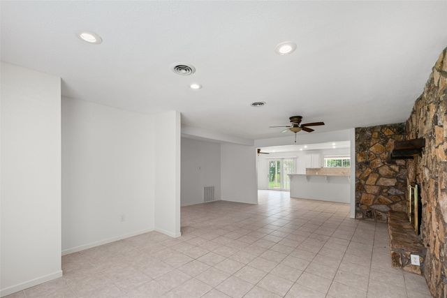 4102 Apache Trail Court, Granbury, TX 76048