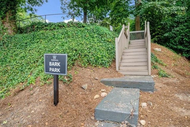 5555 Roswell Road NE 03, Sandy Springs, GA 30342