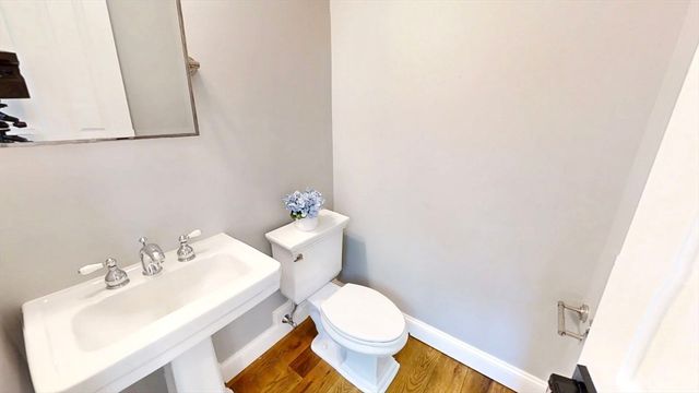 130 Summer St, Weston, MA 02493