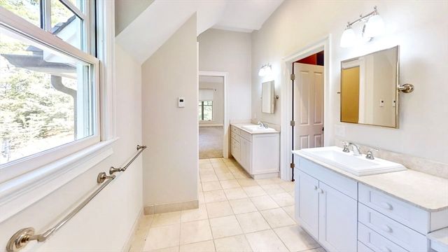 130 Summer St, Weston, MA 02493