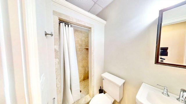 130 Summer St, Weston, MA 02493
