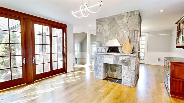 130 Summer St, Weston, MA 02493