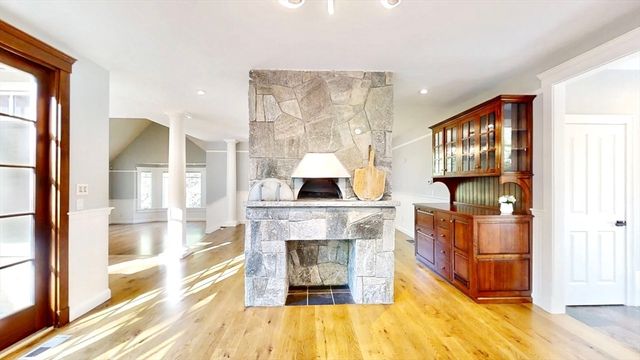 130 Summer St, Weston, MA 02493