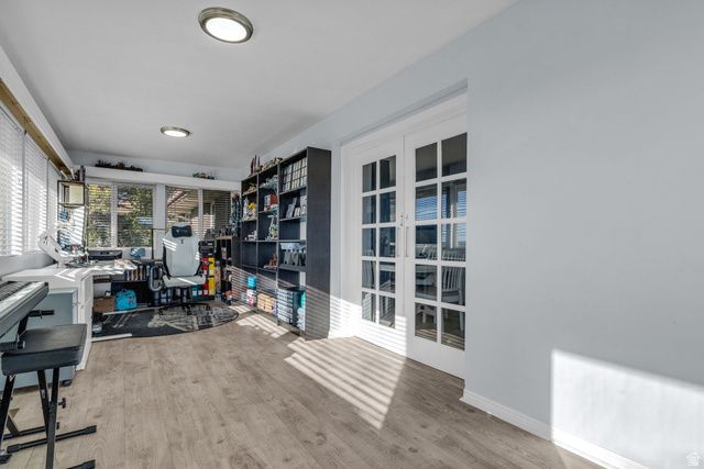 9968 S BLOSSOM DR, Sandy, UT 84092