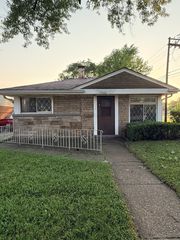 17002 Greenbay Avenue, Lansing, IL 60438